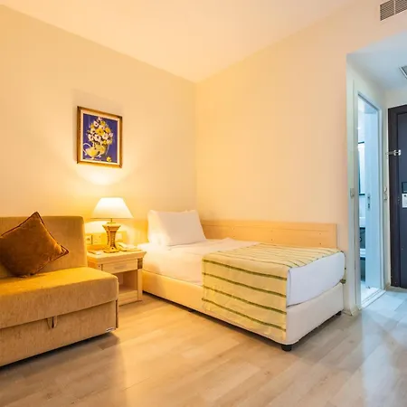 Hotel Grand Yazici Club Turban Termal 4*